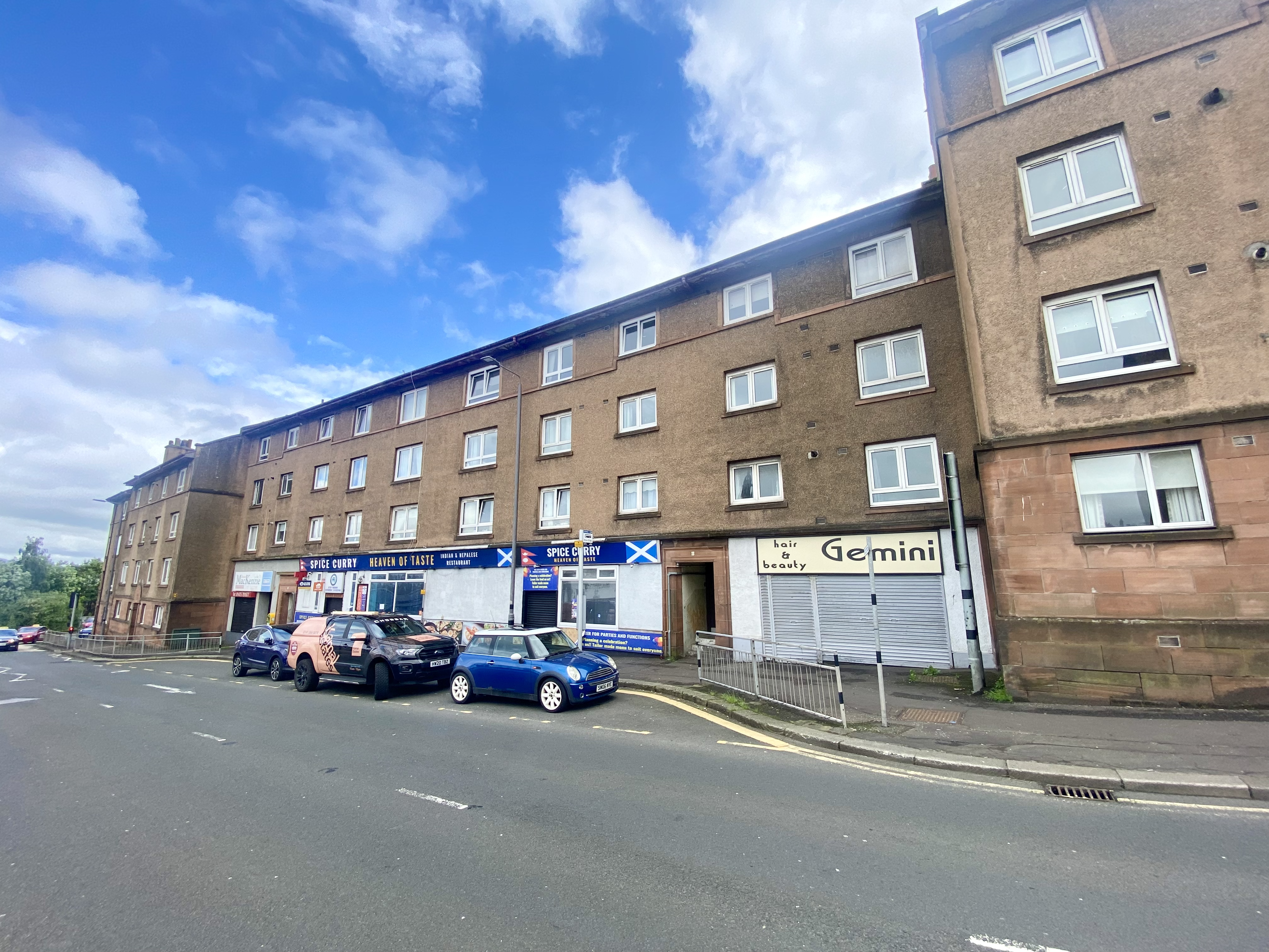 1/2 11 Inverkip St Greenock PA15 1SX