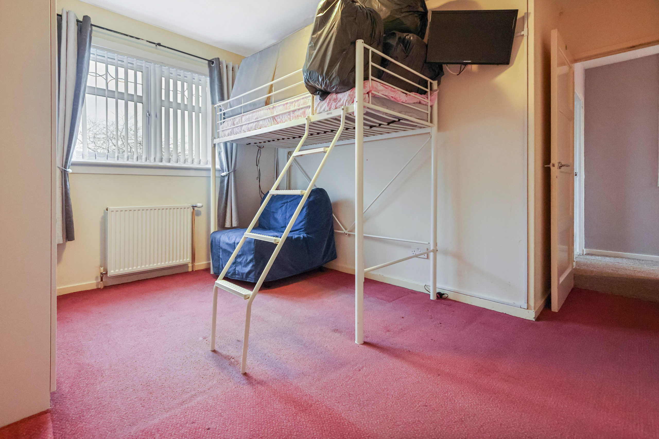 104 Castlebay St Glasgow G22 7PL
