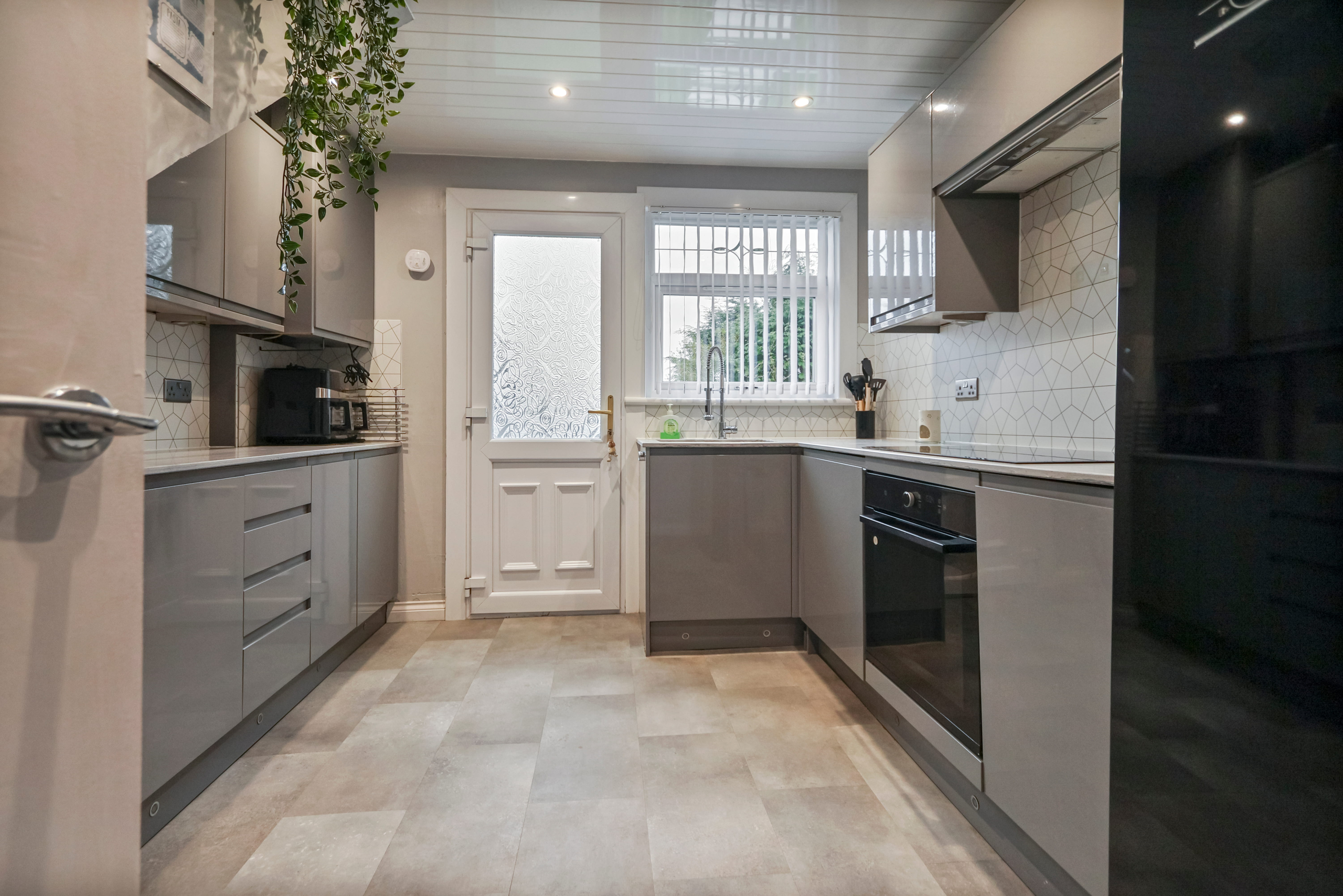 104 Castlebay St Glasgow G22 7PL