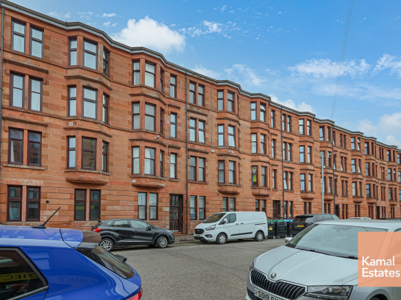 2/2, 25 Burghead Place, Glasgow, G51 4QN