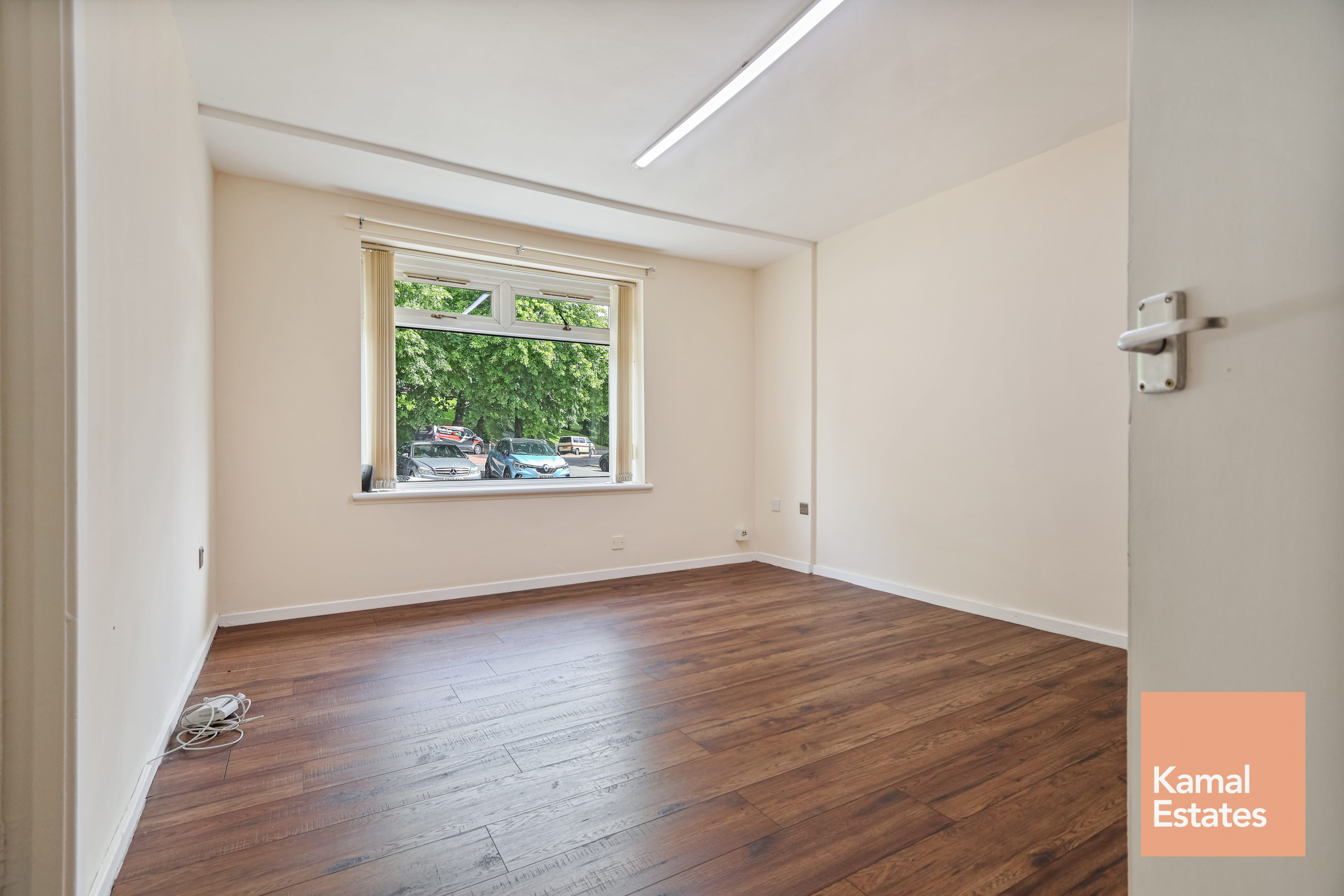 5 Broomhill Path, Glasgow, G11 7AL