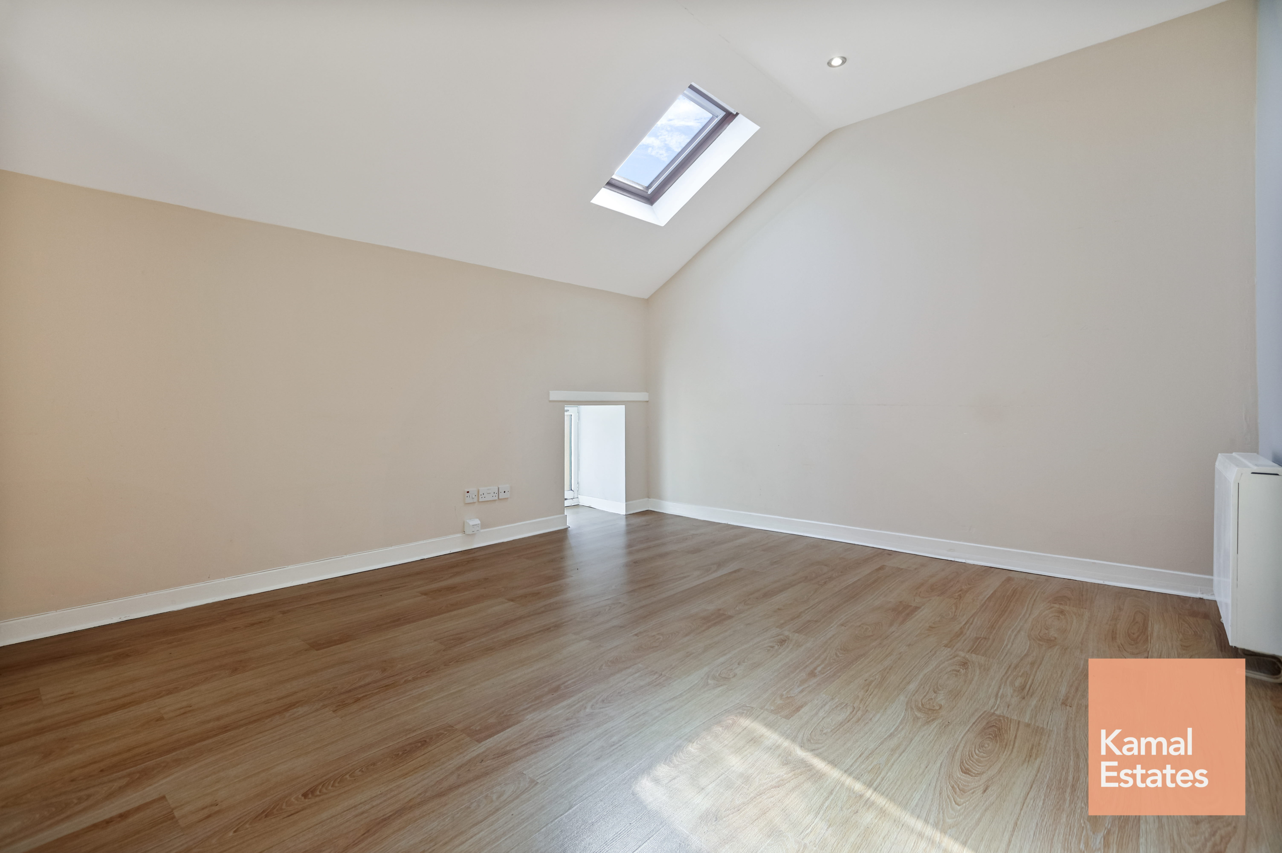 65 Garnet Street GLASGOW, G3 6QL