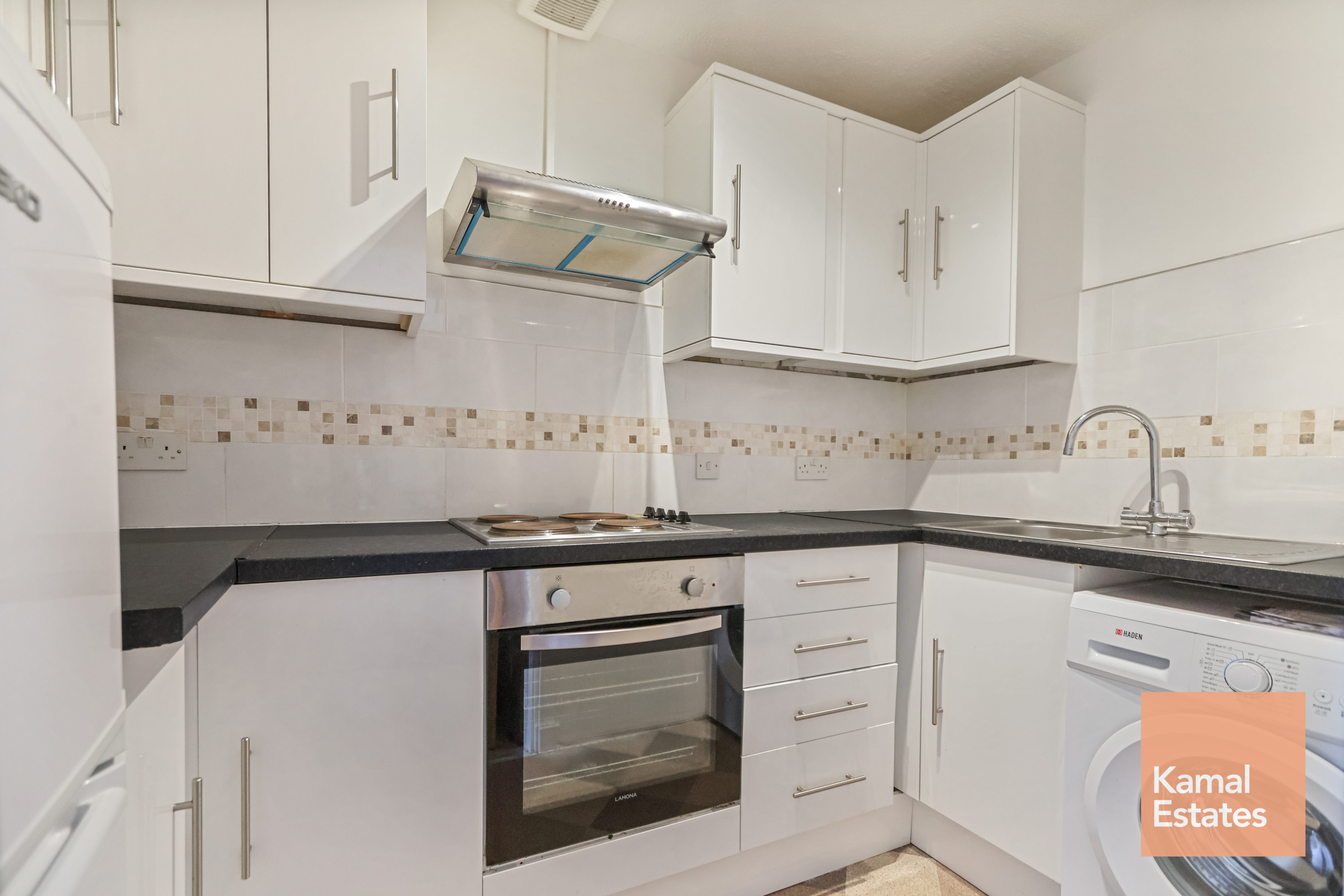 2/2, 25 Burghead Place, Glasgow, G51 4QN