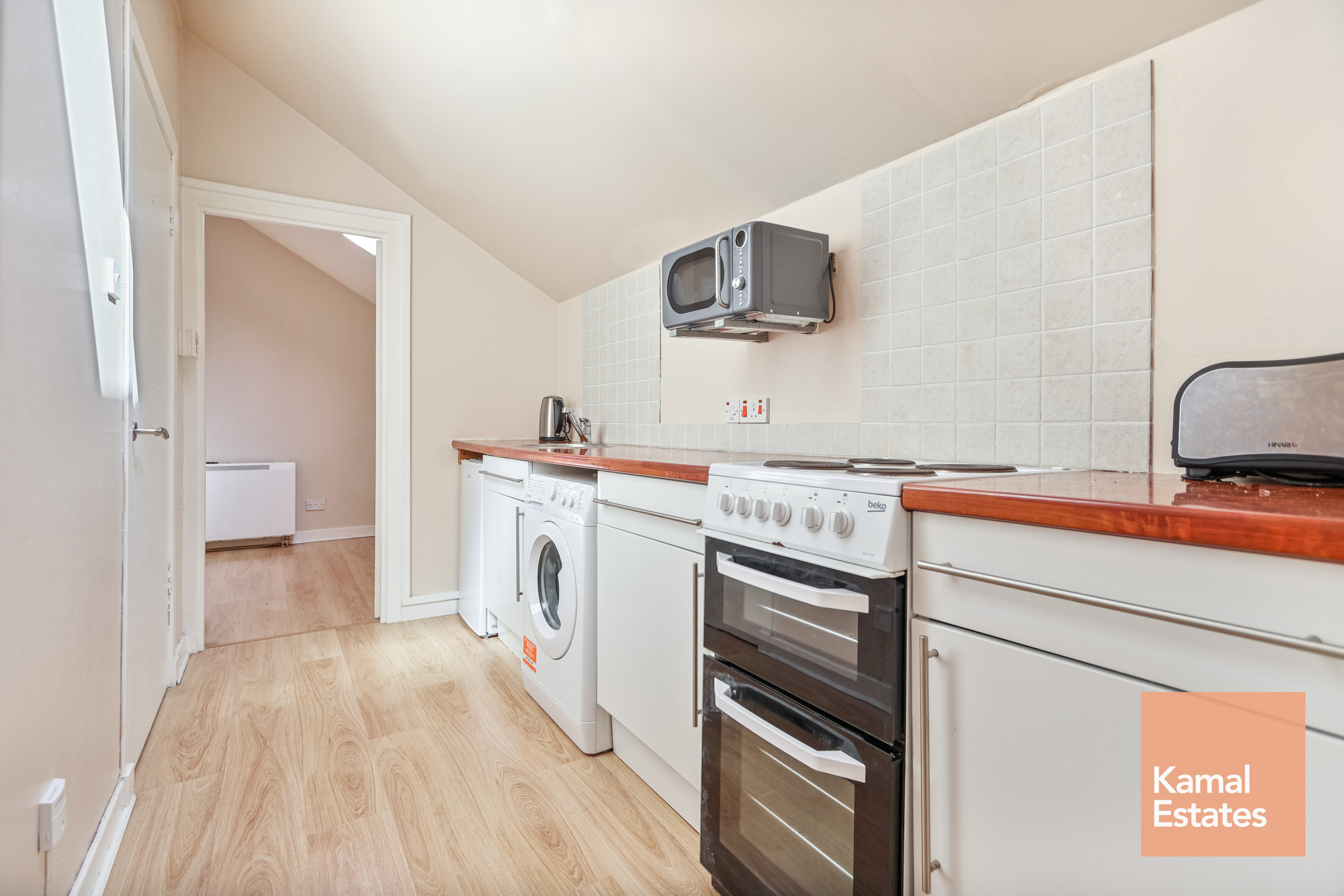65 Garnet Street GLASGOW, G3 6QL