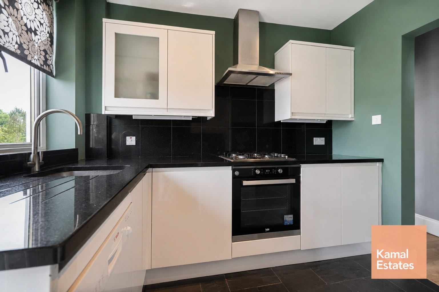 4 Dumgoyne Road, Bearsden, Glasgow, G61 3AP