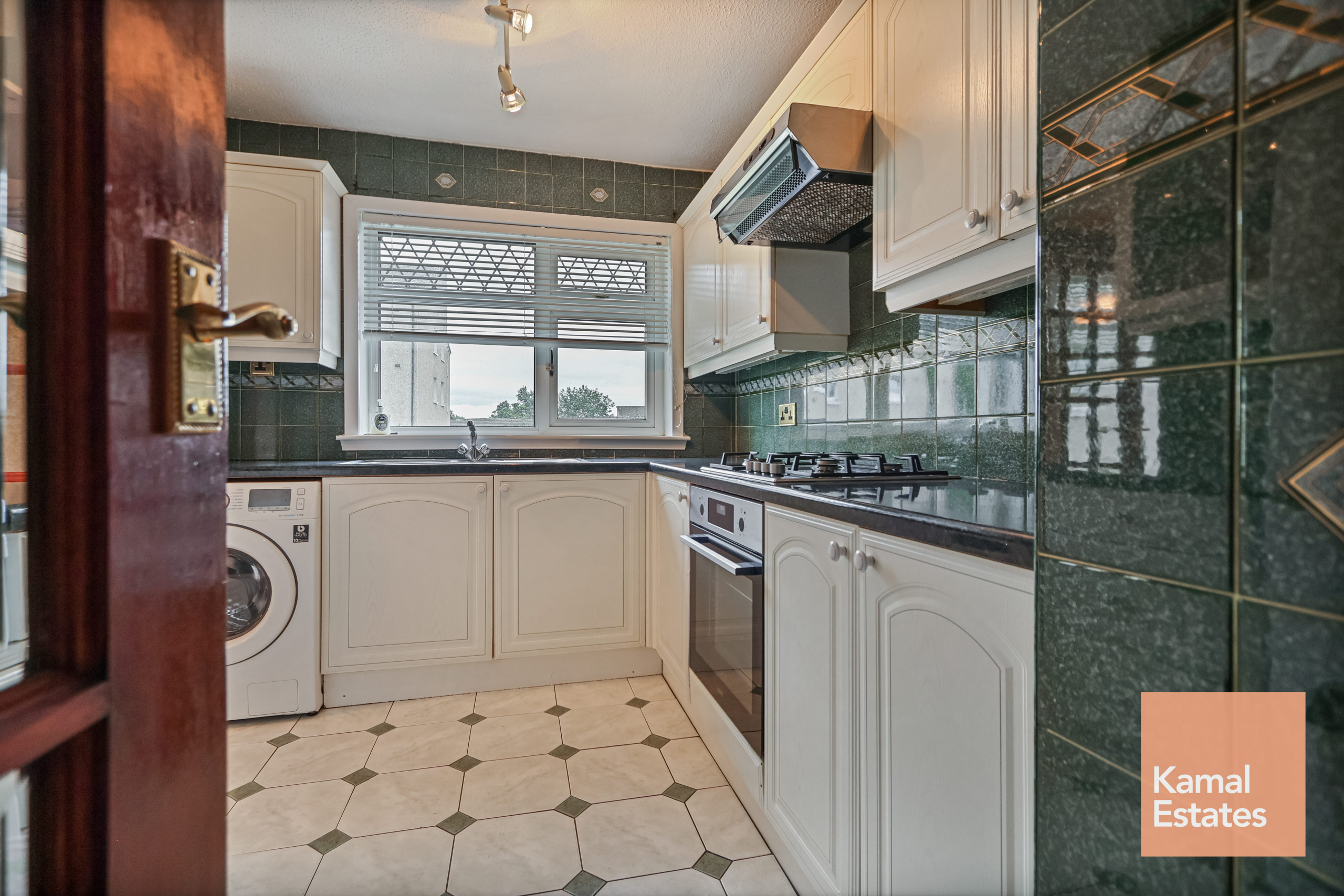 4 Rothes Place, Summerston, G23 5PL