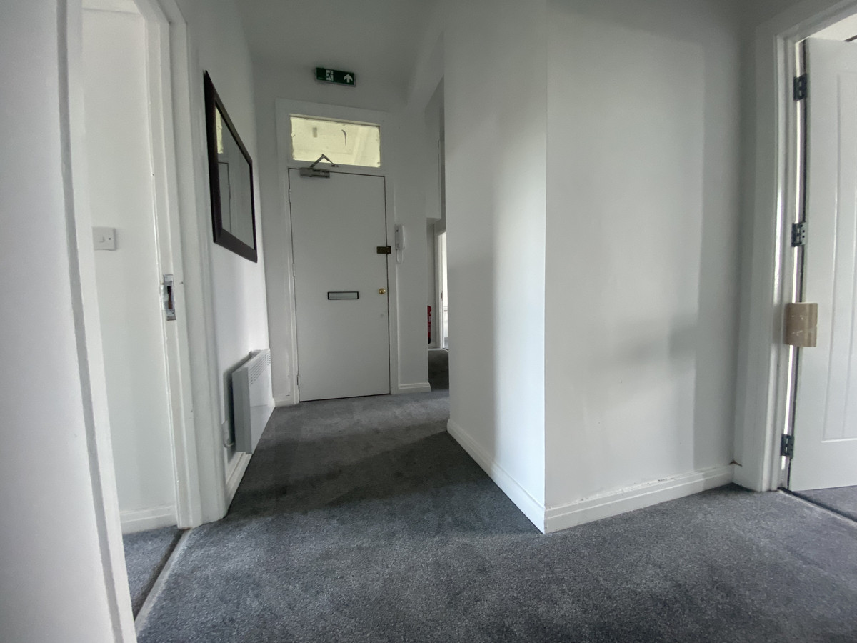 Dumbarton Road, Glasgow, G14 0