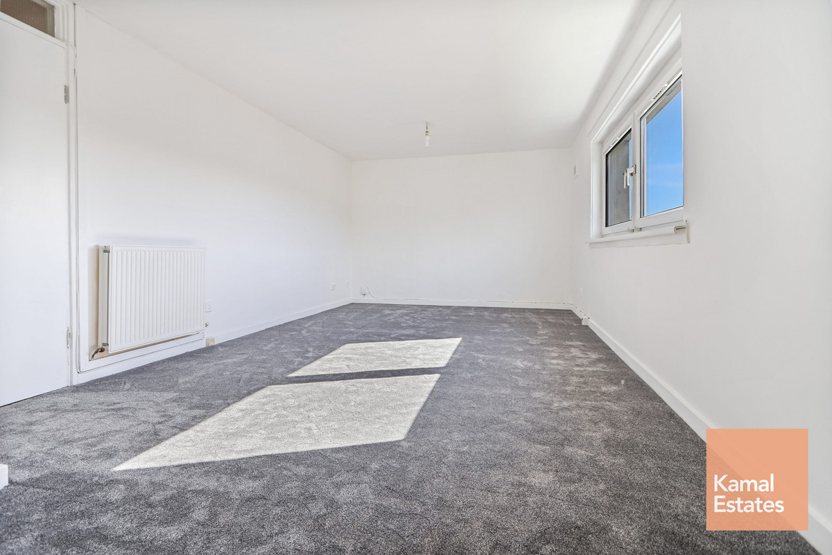 Drumlaken Street, Glasgow, G23 5
