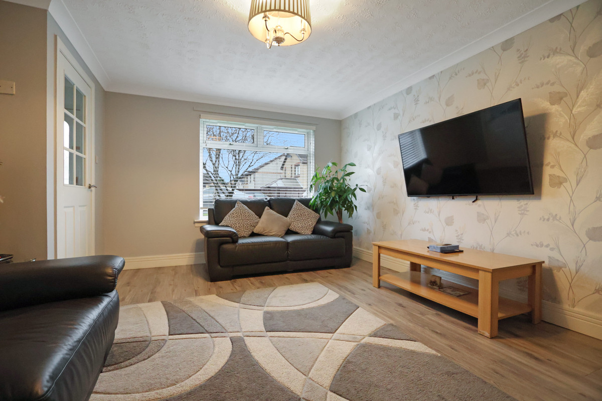 Swallow Gardens, Glasgow, G13 4