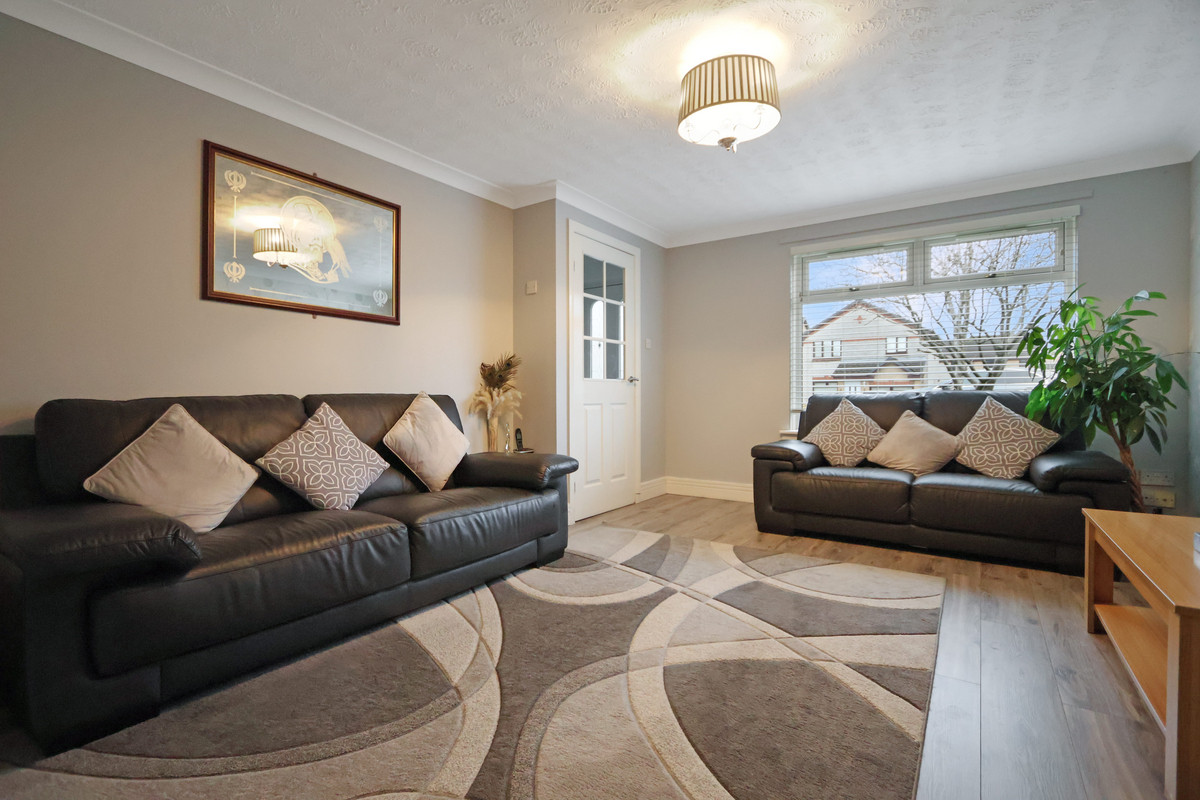 Swallow Gardens, Glasgow, G13 4